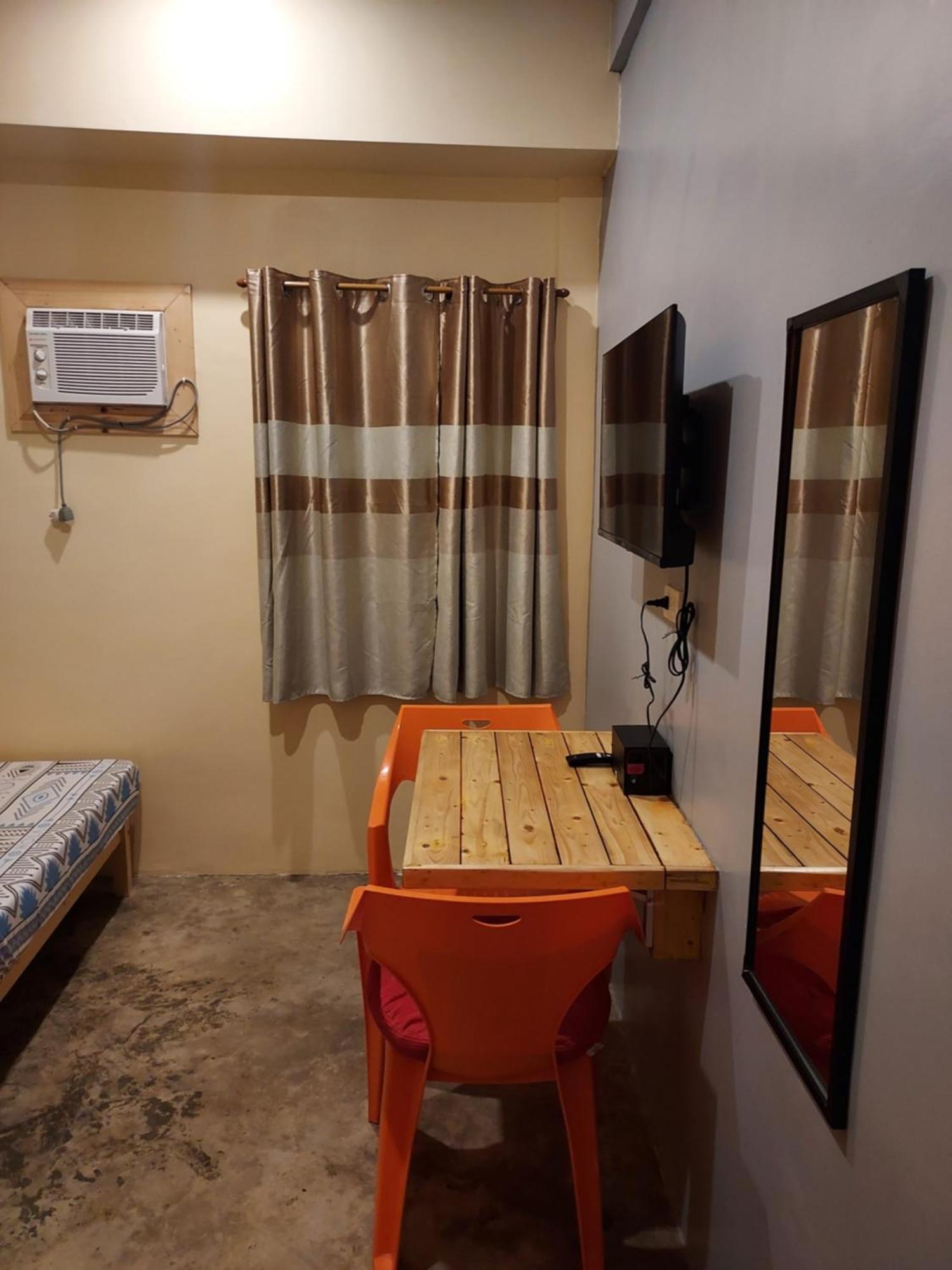 Hotel Danny'S Den Boracay à Manoc-Manoc Extérieur photo